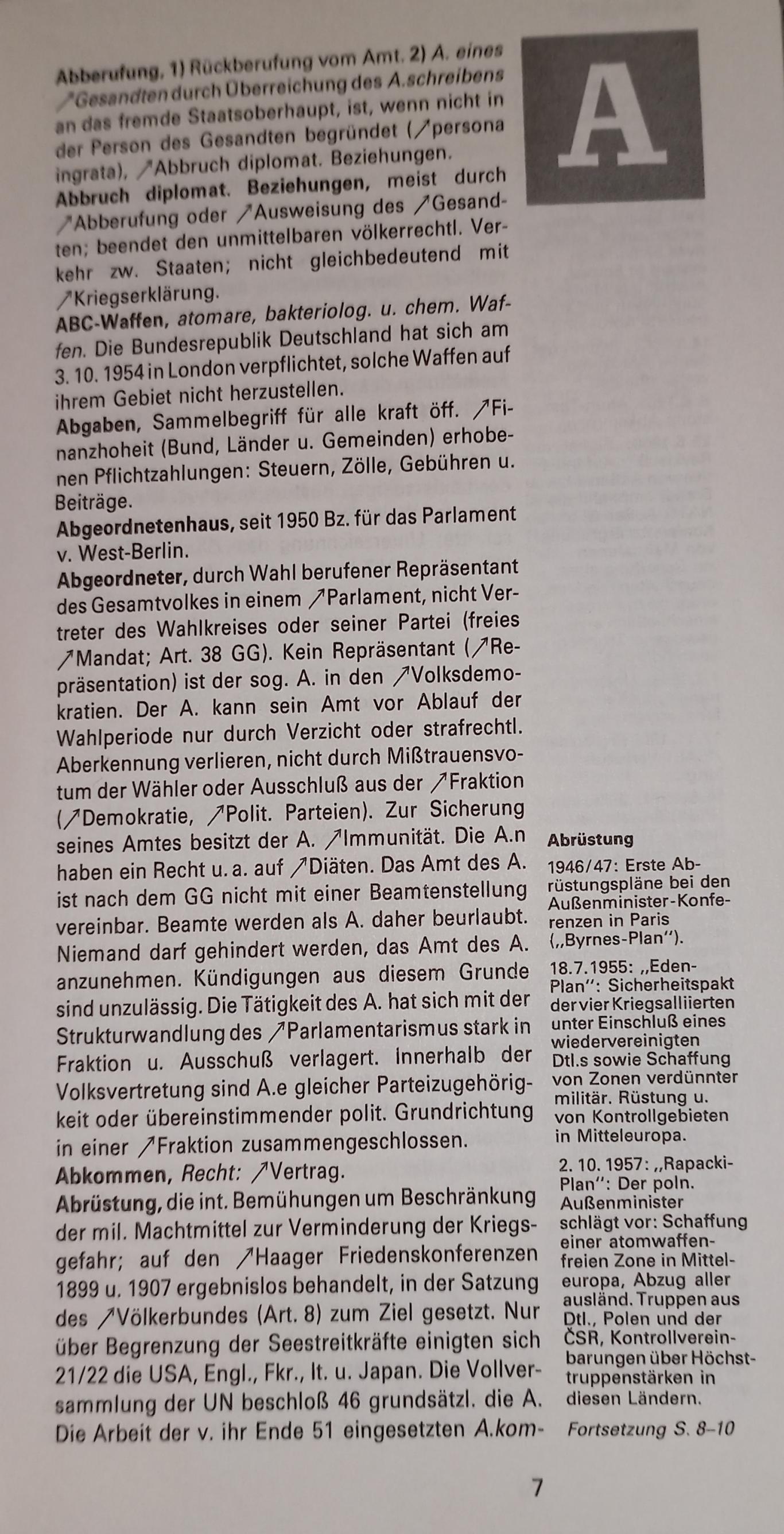 Herder-Lexikon: Politik : mit 1800 Stichwörtern, Колектив